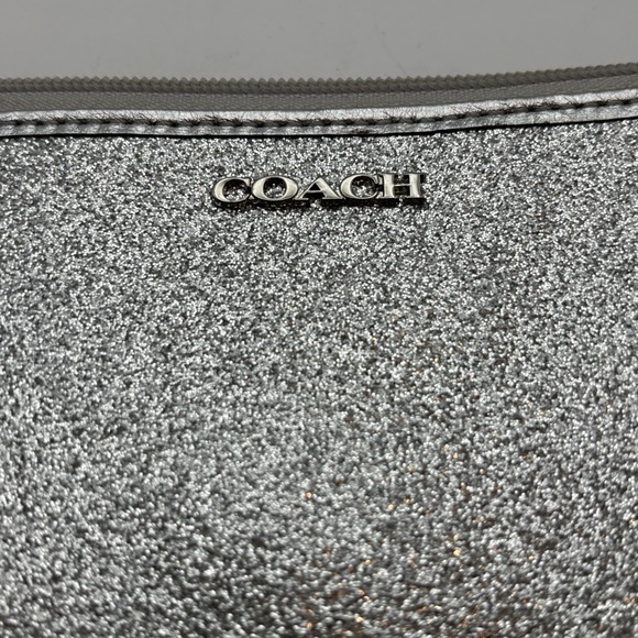 Coach Nolita 6 In Signature Silver Glitter Wristlet Purse Clutch Party - Picture 2 of 9